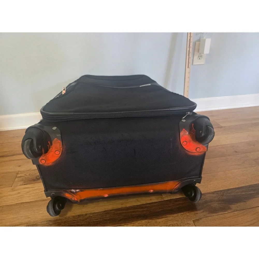 Samsonite Black Softshell 28 Inch Large Spinner Suitcase 4 Wheel Rolling Luggage